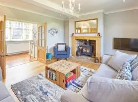 Just The Place River View 3 BR Cottage in Masham