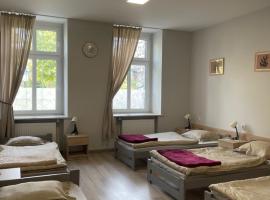 Noclegi Społem，位于本津的酒店