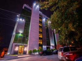 Capitol Hotel By Umbrella，位于第比利斯的酒店