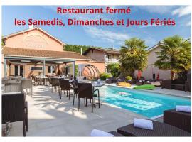 Contact Hôtels Les Pierres Dorées，位于安姆博瑞克斯泽戈斯的酒店