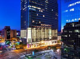 The Westin Phoenix Downtown，位于凤凰城市中心区的酒店