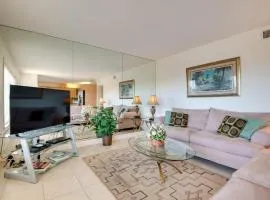3 Mi to Ocean Riverfront Apartment in Vero Beach!