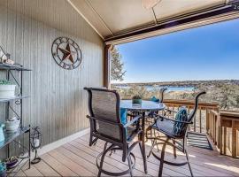 3 story with Lake Views, Golf, Amenities，位于Leander的酒店