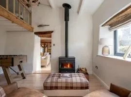 5 star Lake District luxury, pet friendly, hot tub