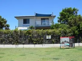 Scape Apartment 5 - Bring your own linen.