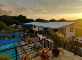 centro vacacional EL COLIBRI，位于San Luis de Palenque的酒店