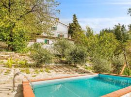 Three-Bedroom Holiday Home In Santagata Feltria Rn，位于圣阿加塔费尔特里亚的酒店