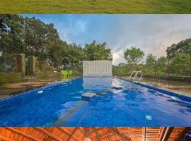 Lush Love Retreat - 6bhk Private Escape Near Pawna Lake，位于罗纳瓦拉的酒店