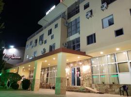 hotel like，位于第比利斯的酒店