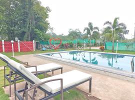 Redwings Resort Panvel，位于潘韦尔的酒店