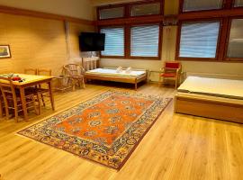 Juuri remontoitu kodikas asunto Anttolan satamassa，位于Anttola的酒店