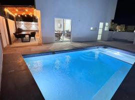 Casa con alberca privada en Almarena，位于马萨特兰的酒店