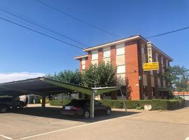 HOSTAL ALTO PÁRAMO，位于比利亚丹戈斯德尔帕拉莫的酒店