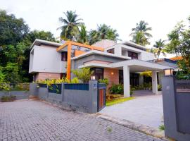 Sannidhi Home Stay，位于帕拉克卡德的酒店