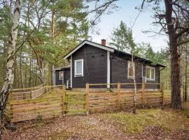 Lovely Home In Yngsjö With Kitchen