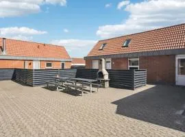 Awesome Apartment In Hvide Sande