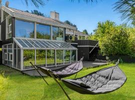 Amazing Home In Nykøbing Sj With Sauna，位于Klint的酒店
