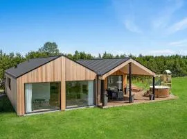 3 Bedroom Stunning Home In Jerup