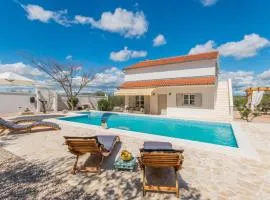 Amazing Home In Polaca