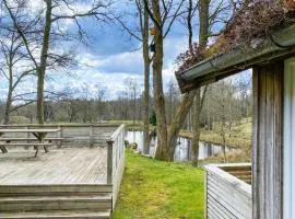 2 Bedroom Amazing Home In Ätran