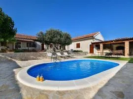 Nice Home In Lisicic With Wifi