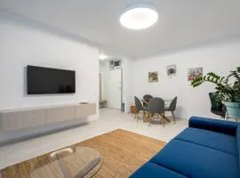 THE Ground - Big BLUE