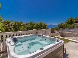 Gorgeous Home In Smrika With Jacuzzi