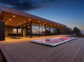 Awesome Home In Knebel With Sauna，位于克内贝尔的酒店