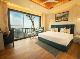 Perfectstayz Premium Westend at Mall Road