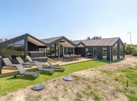 Nice Home In Blokhus With Wifi