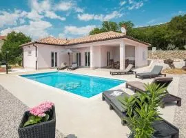 Beautiful Home In Koromacno With Wifi