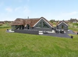 8 Bedroom Amazing Home In Ringkøbing