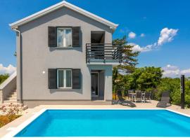 Awesome Apartment In Vrbnik With Wifi，位于瓦比尼科的酒店