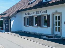 Gasthaus zur Alten Post，位于Hemmenhofen的酒店