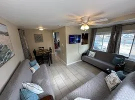 Newly Renovated 2 Bedroom House