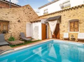 Beautiful Home In El Colmenar With Wifi