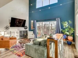 Luxe MidTown Townhome Less Than 2 Mi to Dtwn Reno!