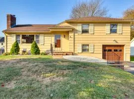 4 Mi to Beach Furnished Deck at Waterford Home!
