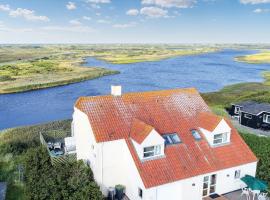 诺力纳贝尔56号度假屋，位于Nymindegab的酒店