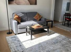 4 Stanford! Furnished Apartment, Gated Parking, Laundry
