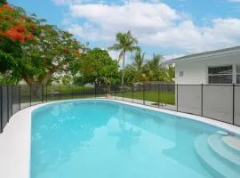 Canal front, 2 King Beds, Pool, Game Room