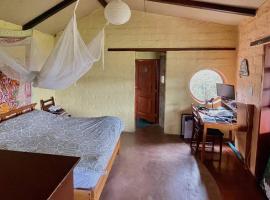 Artists Escape!，位于比尔卡班巴的酒店