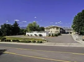 Motel 6 Colorado Springs, CO – South/Metro Area