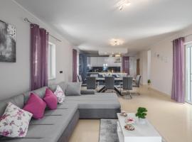 Beautiful Home In Viskovici，位于Viskovići的酒店