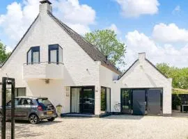 Gorgeous Home In Bunschoten-Spakenb