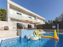 Gorgeous Home In Srinjine