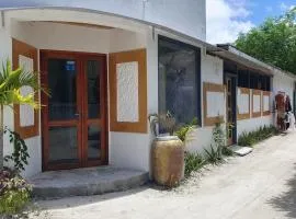 Beach Heaven Maldives - Golden Turtle Guest House