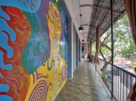 Hive Hostel Anjuna by Just Travels，位于安君纳的青旅