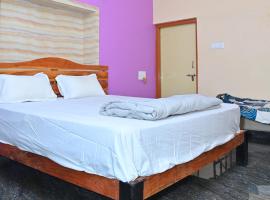 Saddharma Homestay Hampi，位于亨比的酒店