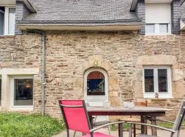 Amazing Home In Pluvigner With Wifi
